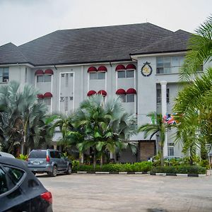 Golden Tulip Hotel -Gt31 Stadium Road